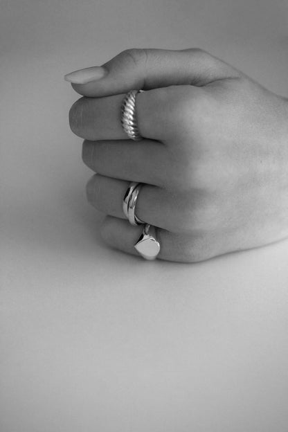 Pear Signet Ring | White Gold