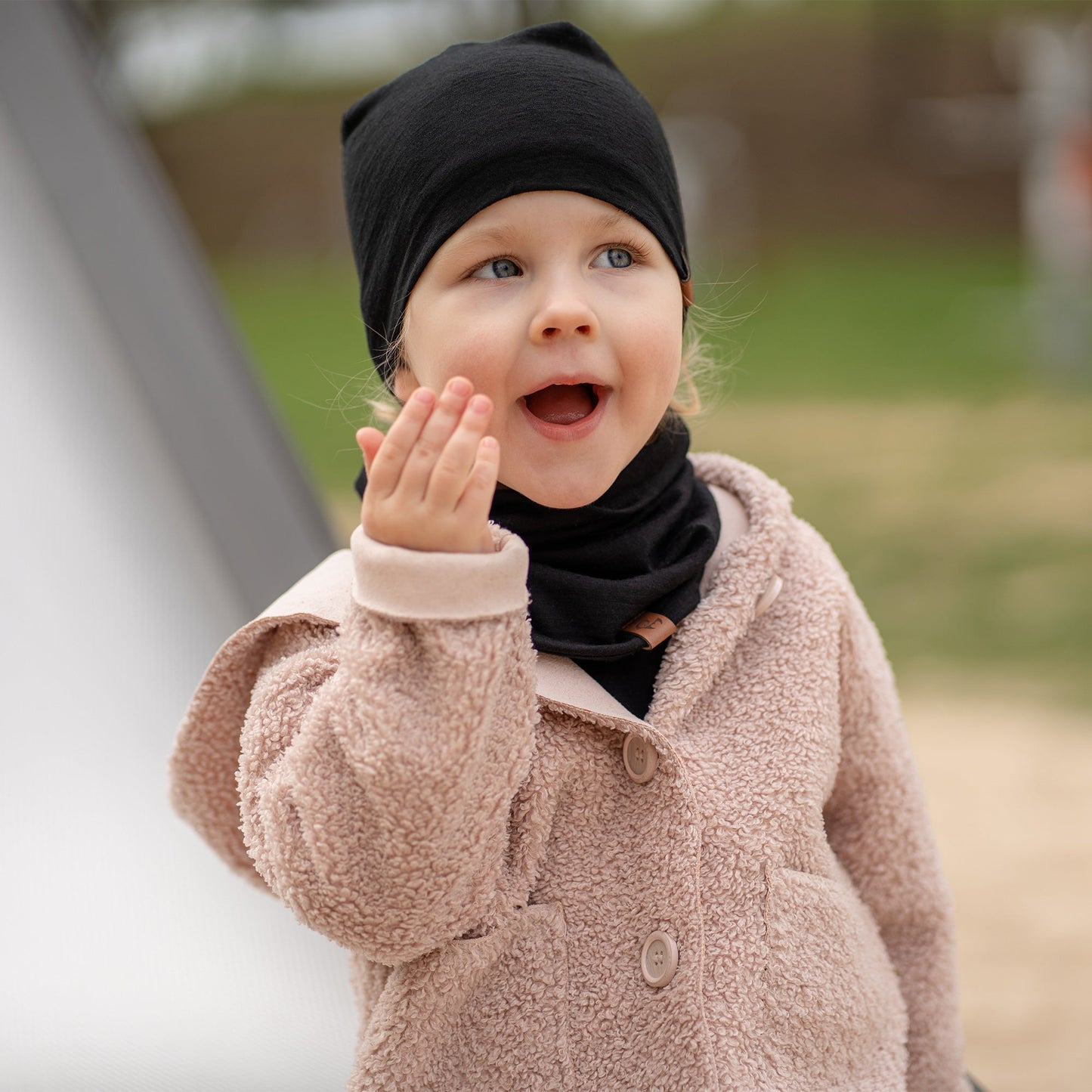 Kids' Merino Wool Neck Gaiter & Beanie 2-Piece Set