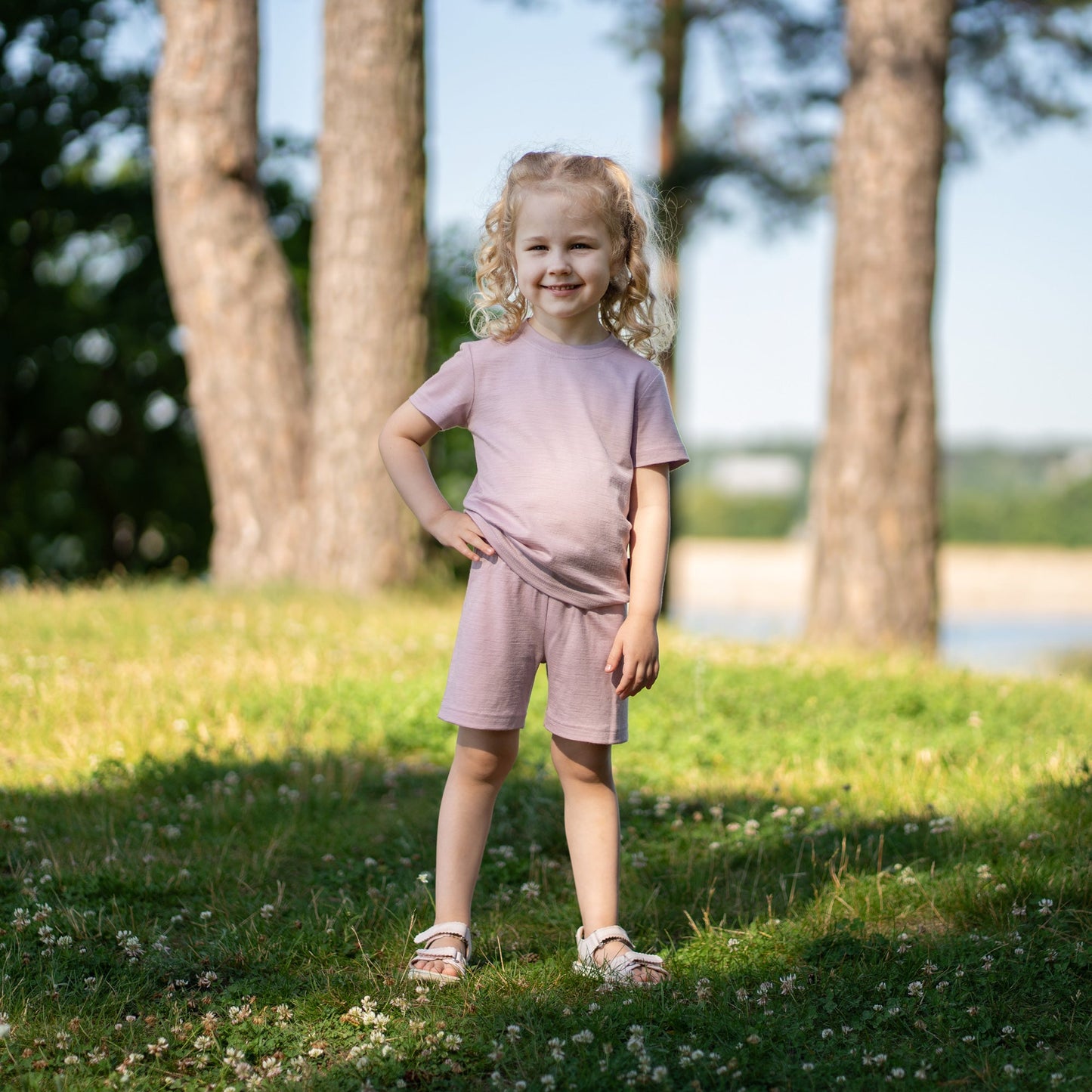 Kids' Lightweight 100% Merino T-Shirt Crewneck