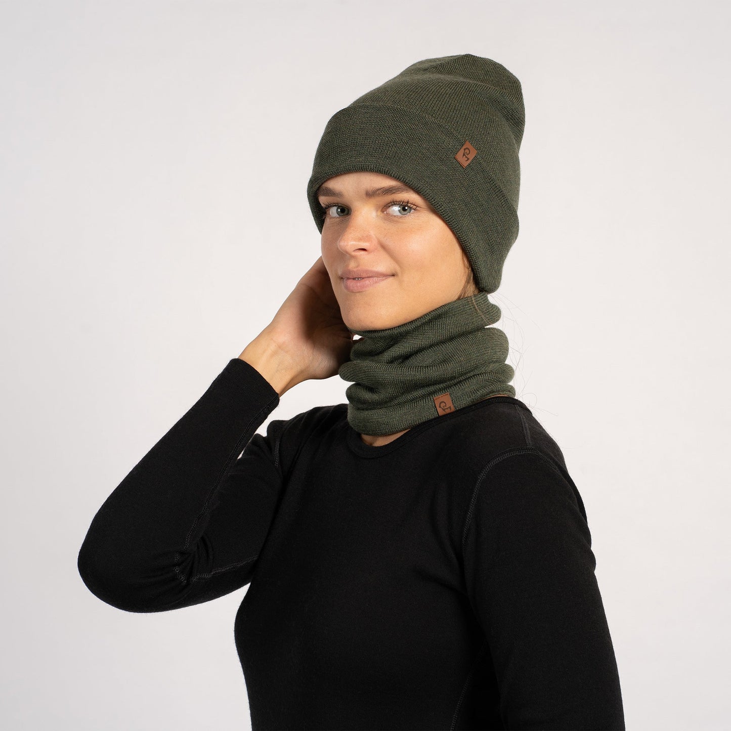 Women's Knit Beanie & Gaiter 2-Piece