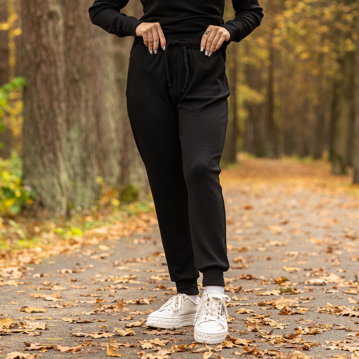 Women's 250 Zip Neck Top & Sweatpants 2-Piece Black