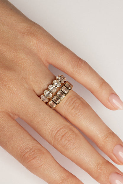 Oval Diamond Eternity Ring | 18K Gold