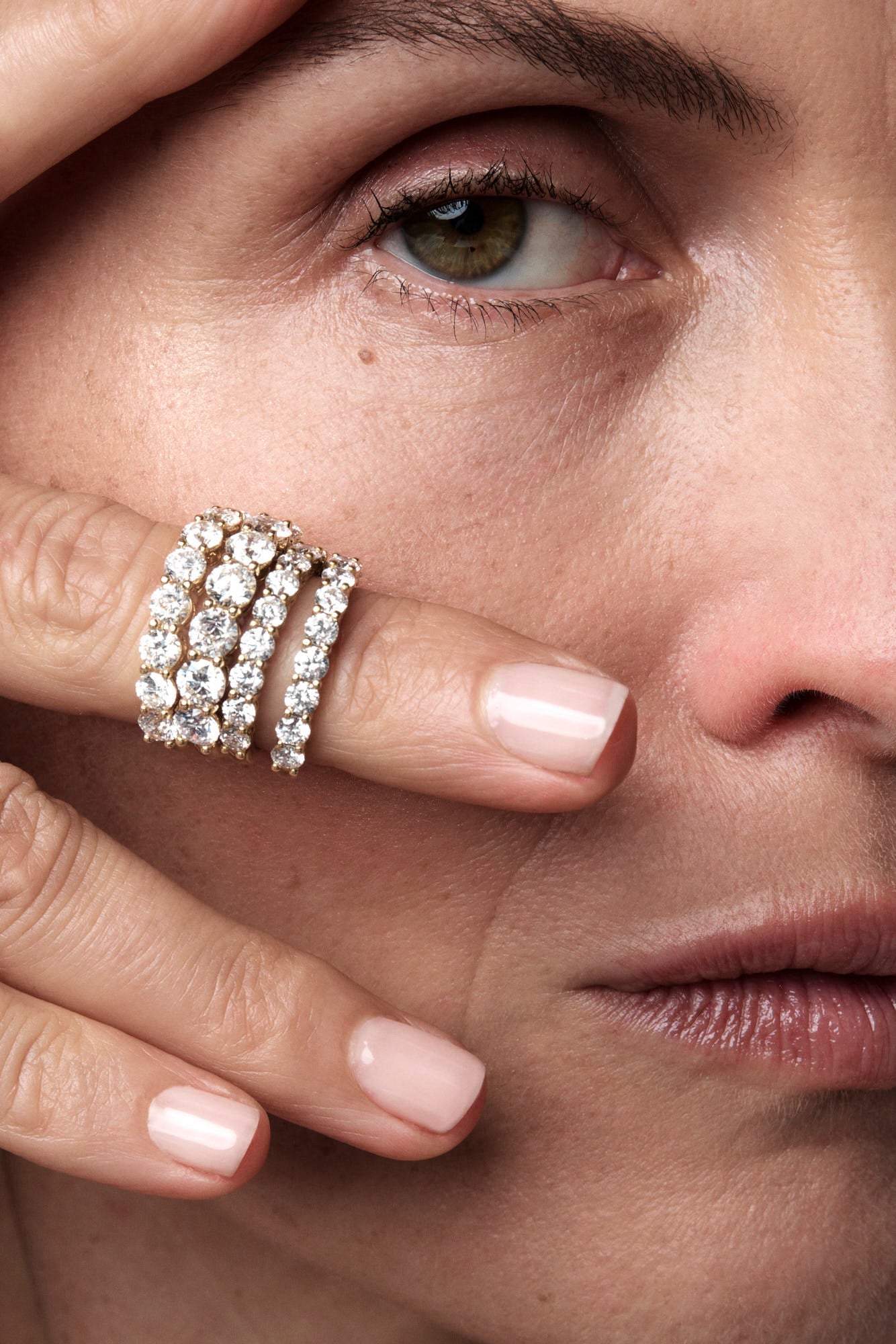 Round Diamond Half Band | 18K Yellow Gold