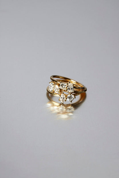 Pear and Oval Diamond Toi Et Moi Ring | 18K Yellow Gold