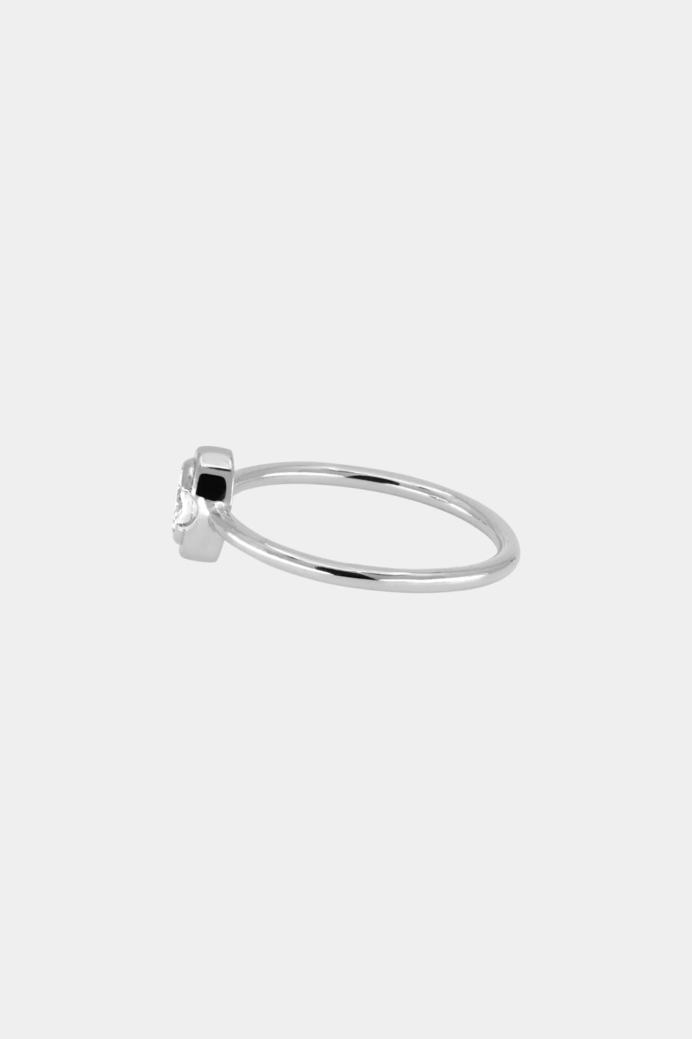 Mini Oval Diamond Ring | 9K White Gold
