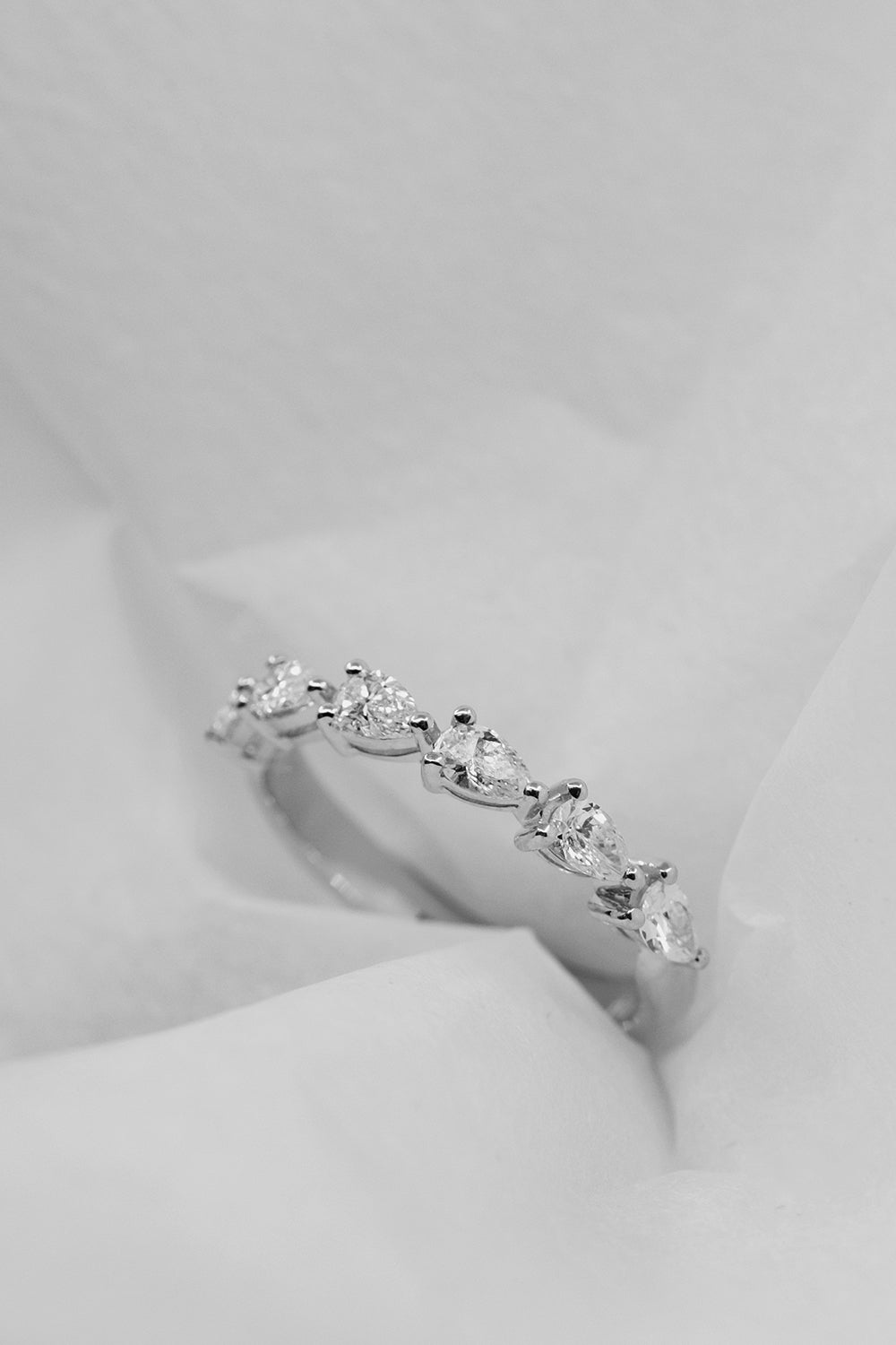 Pear Diamond Ring | 18K White Gold