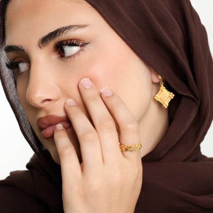 "Perhaps you dislike something which is good for you" Calligraphy Ring | Women