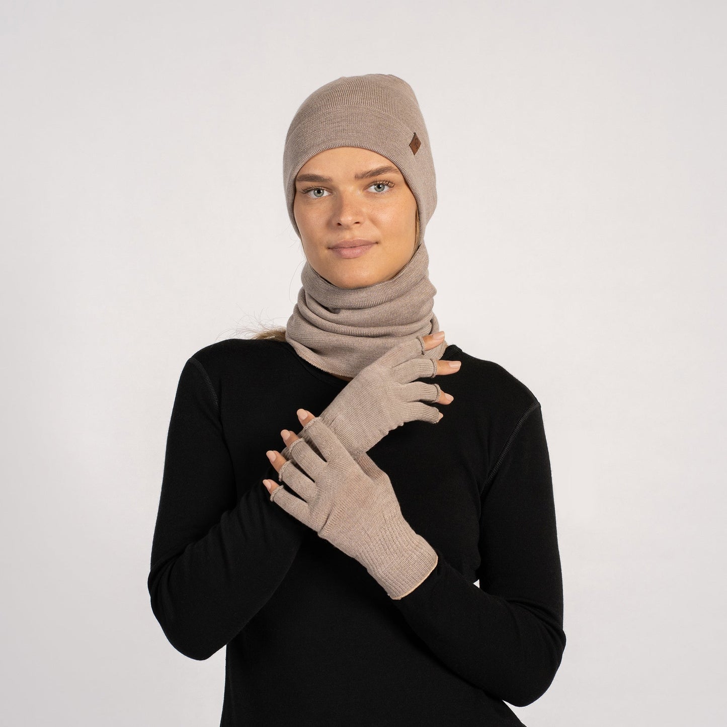 Women's Liner Gaiter, Beanie & Gloves 3-Piece