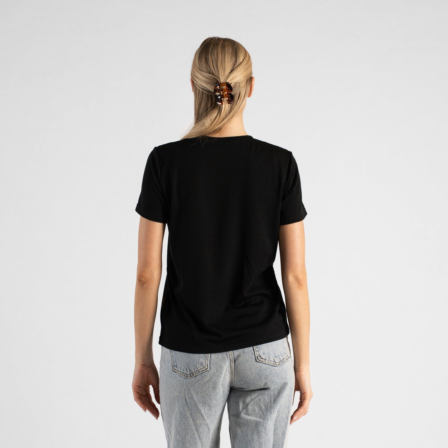 Women's Merino Regular Fit V-Neck Tee