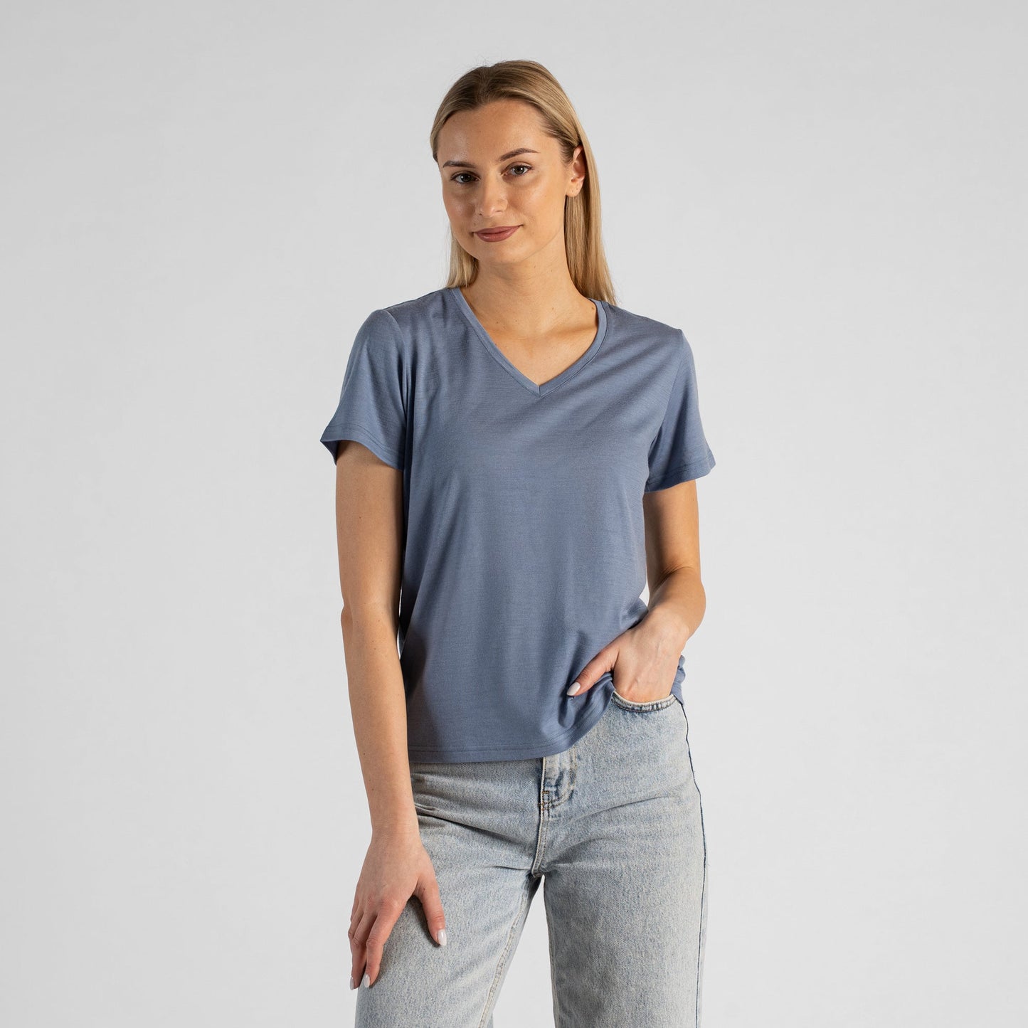 Women's Merino Regular Fit V-Neck Tee