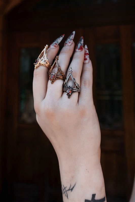 Cathedral Solace Ring [Vintage Dark/Rose Gold]