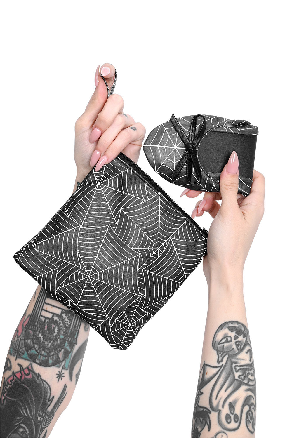 Cobweb Folding Flats [Black/White]